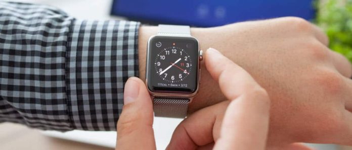 How to change apple watch face